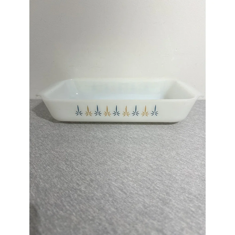 Vintage Anchor Hocking Milk Glass Baking Dish 13x8 Starburst White USA Ovenware